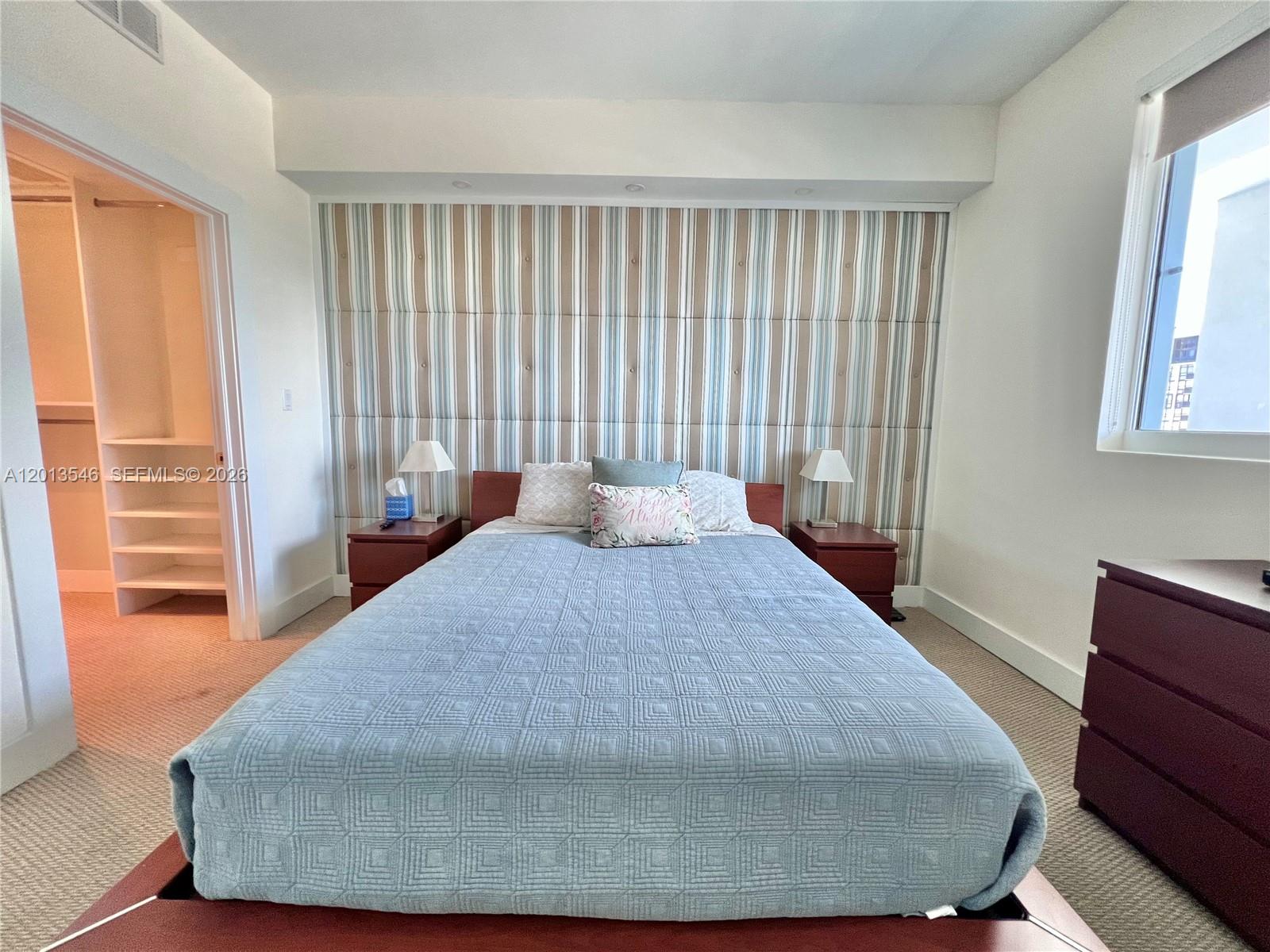 BLUE CONDO - Residential Lease