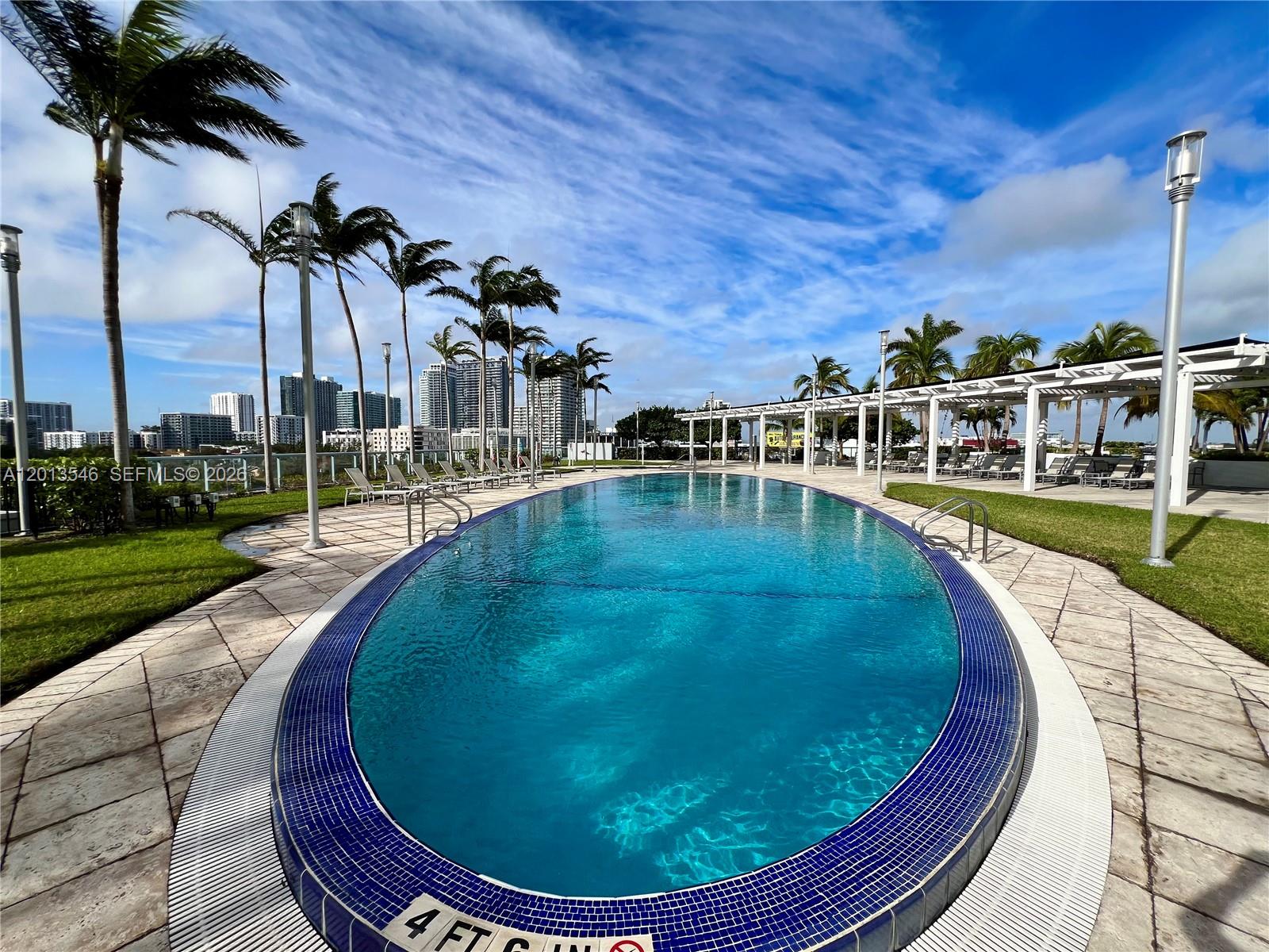 BLUE CONDO - Residential Lease