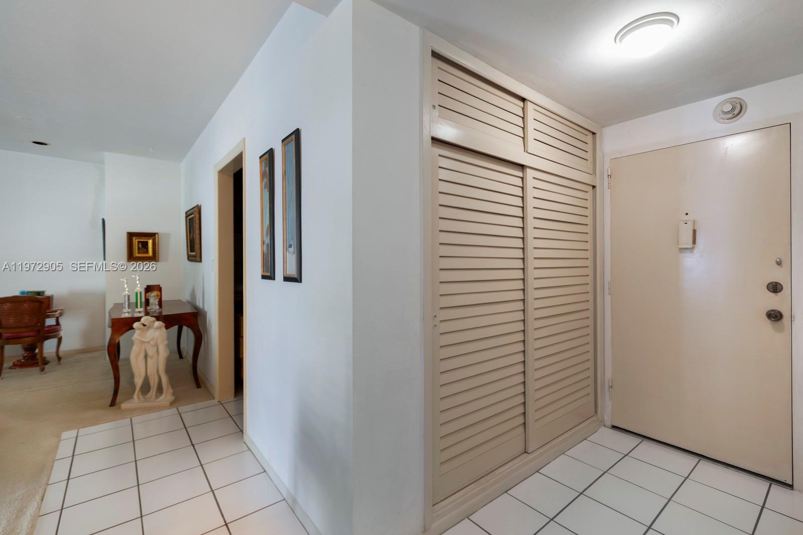 BRICKELL BAY TOWER CONDO - Residential