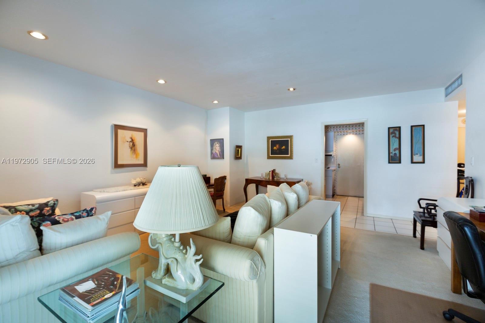 BRICKELL BAY TOWER CONDO - Residential