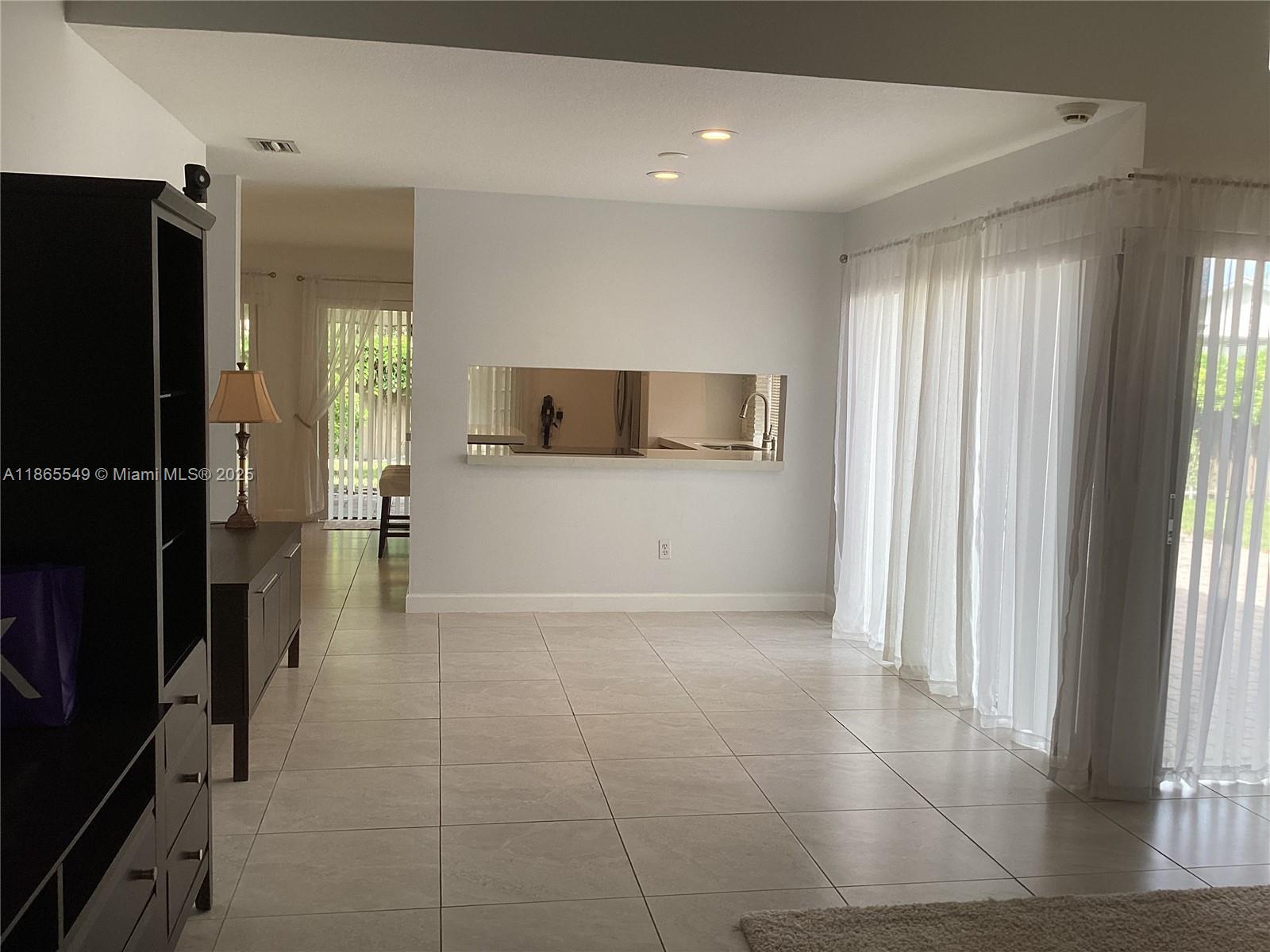 CROSSINGS PATIO HOMES SEC - Residential