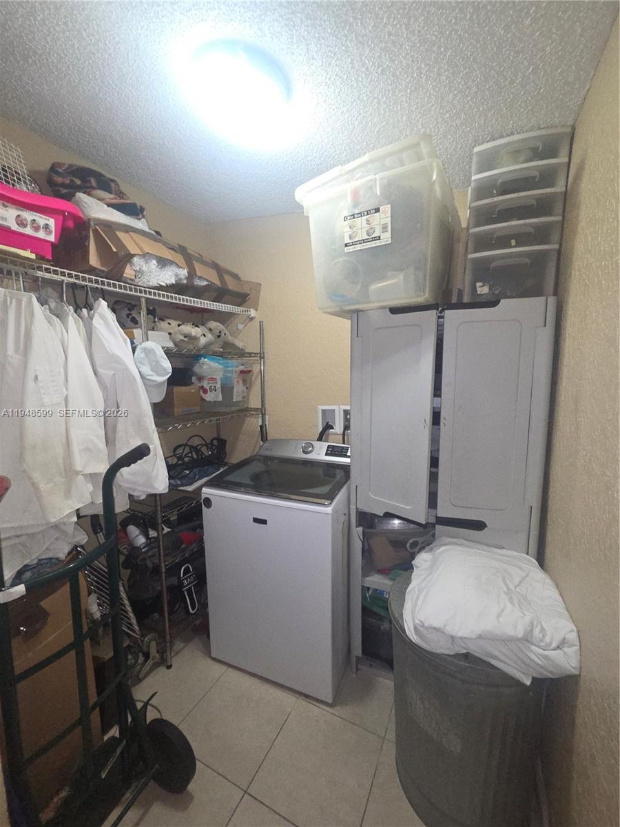 ATLANTIC PARK GARDENS PRI - Residential