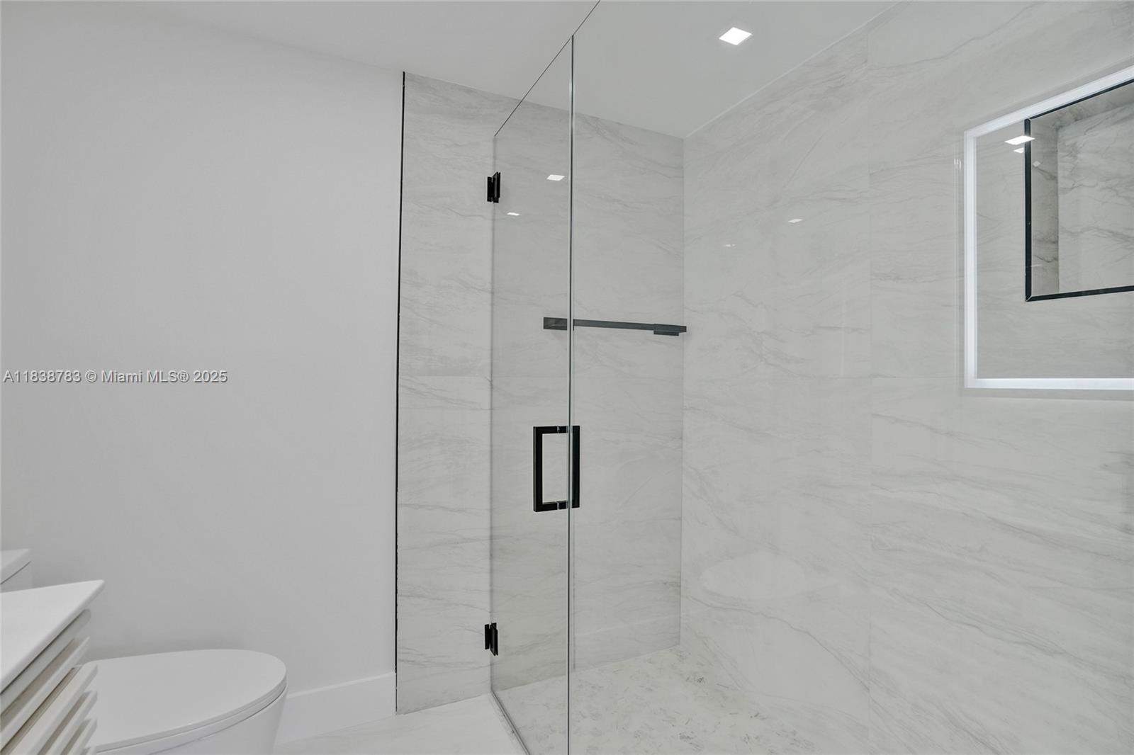 SKYLAKE MANORS - Residential Lease