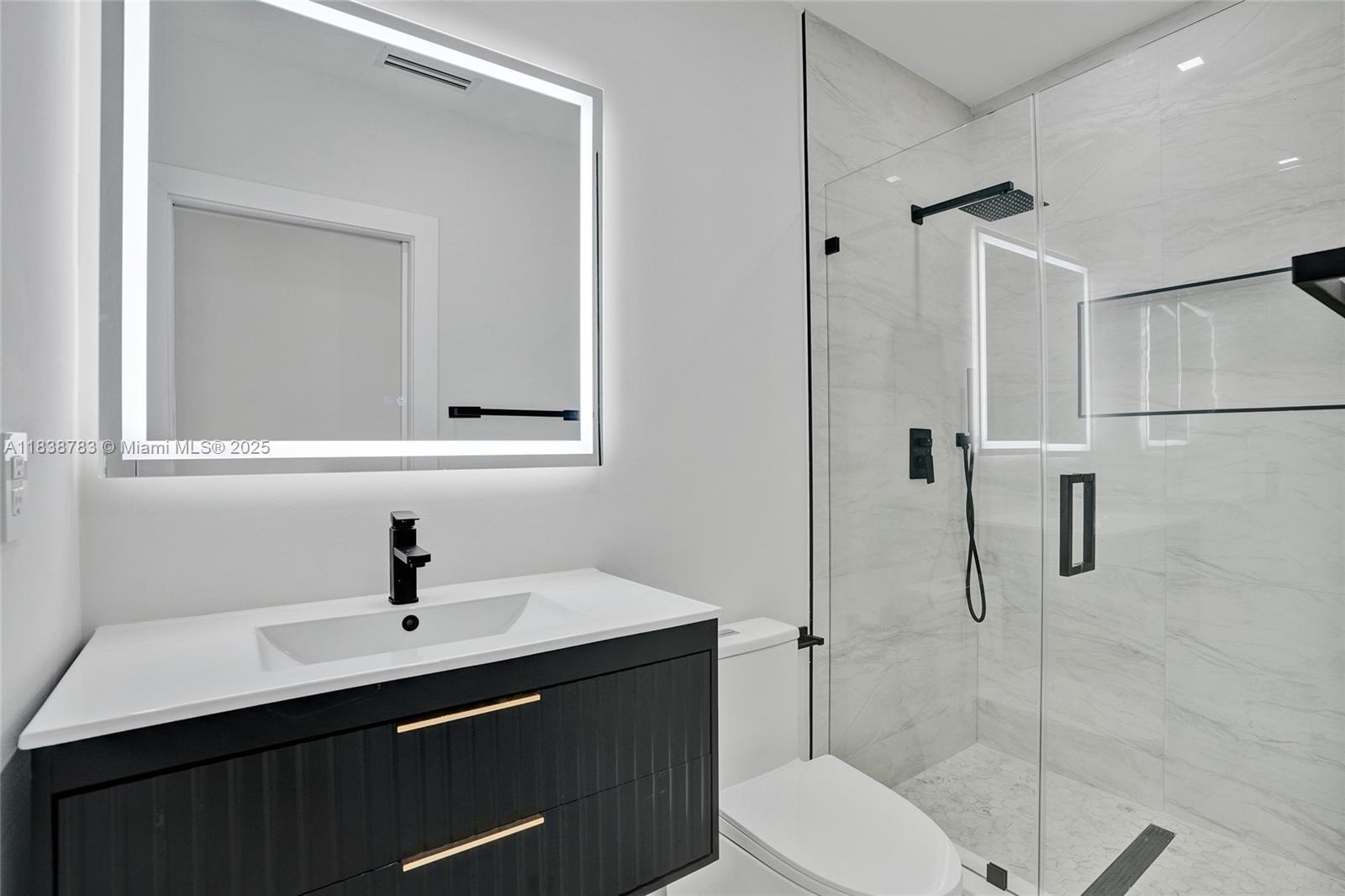 SKYLAKE MANORS - Residential Lease