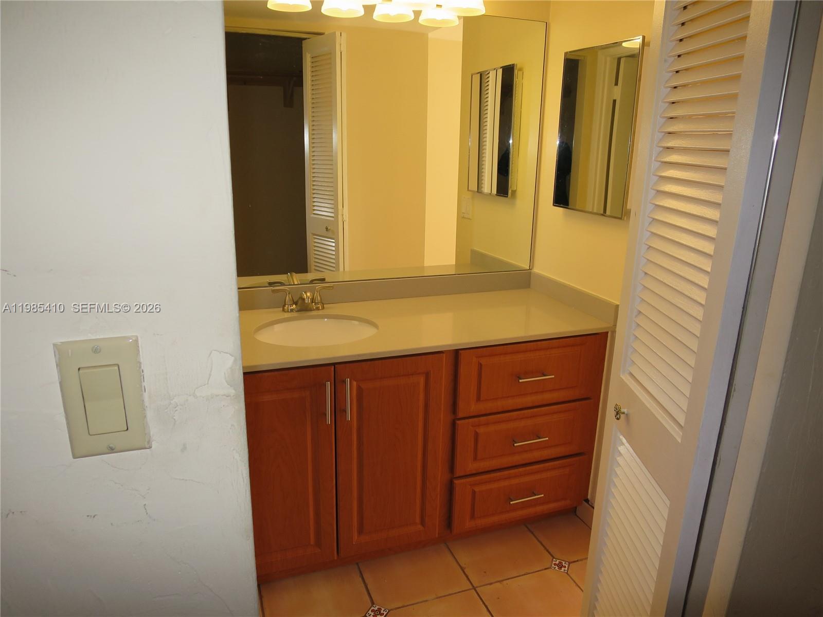 Charter Club Condo - Residential Lease