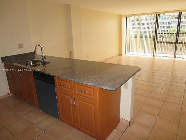 Charter Club Condo - Residential Lease