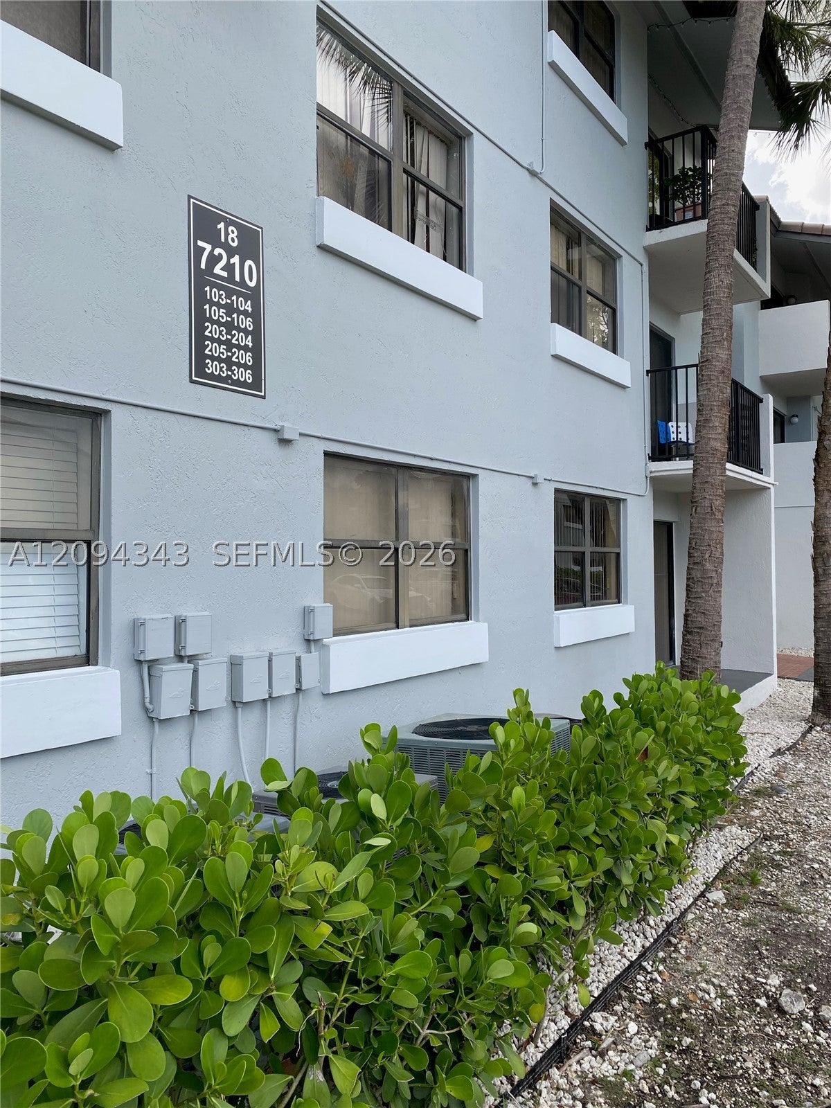 7030 NW 179th St 205, Hialeah, FL, 33015/$224,500 1 7030 NW 179th St 205