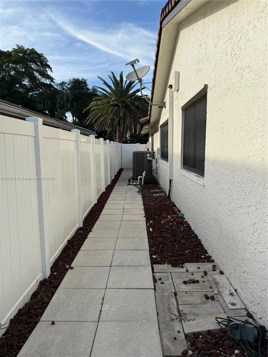 KENDALL PLACE - Residential Lease