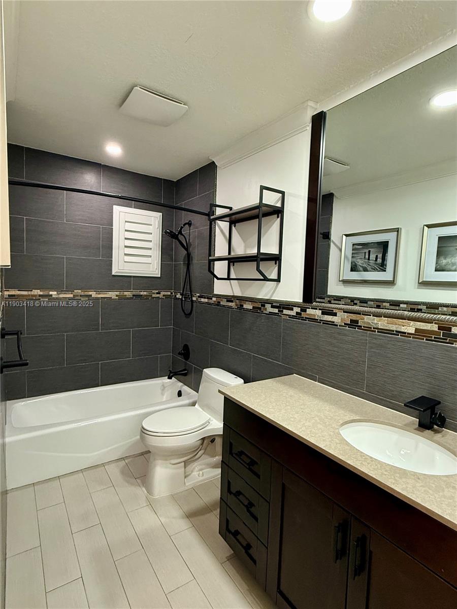 KENDALL PLACE - Residential Lease