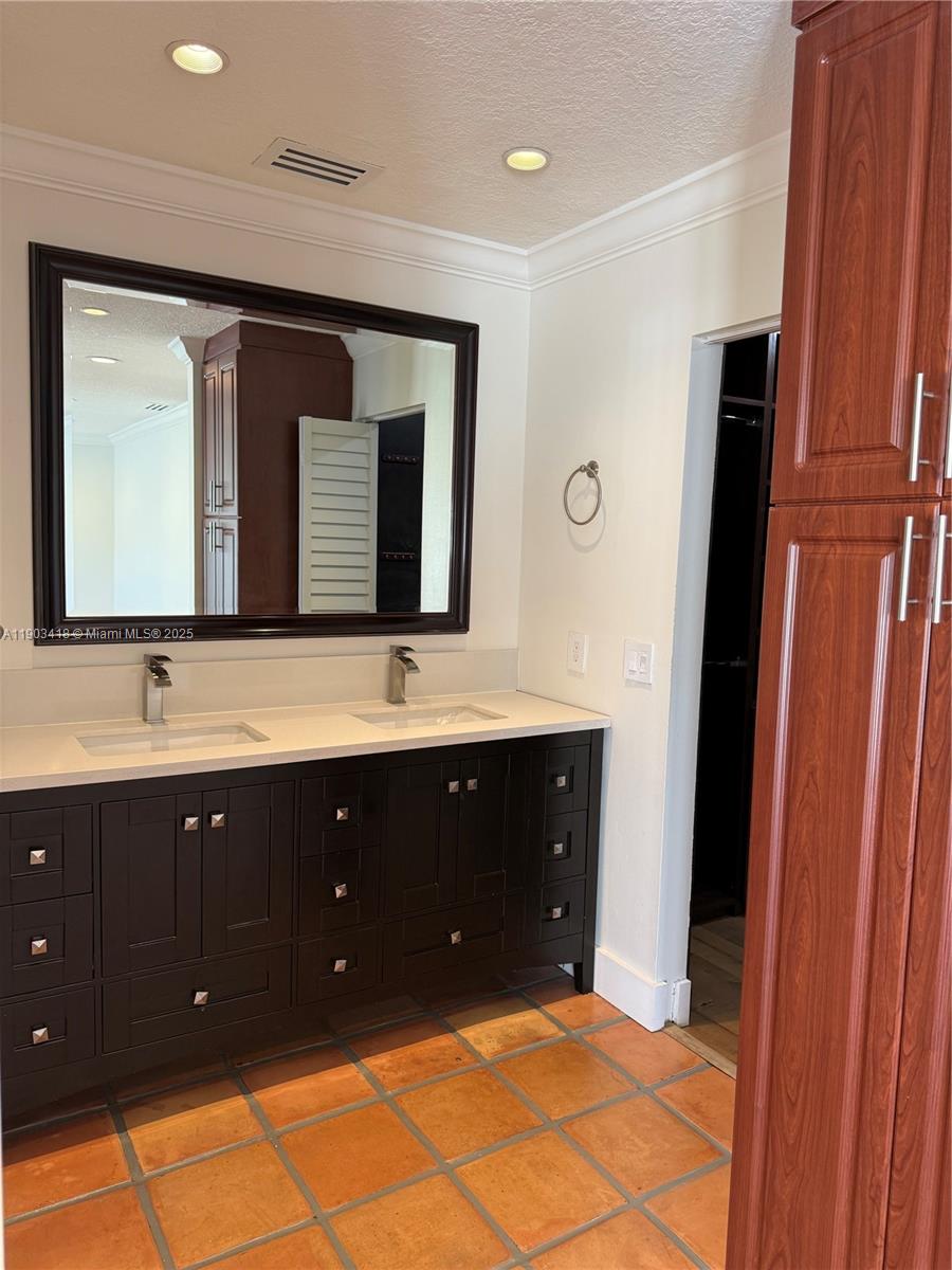 KENDALL PLACE - Residential Lease