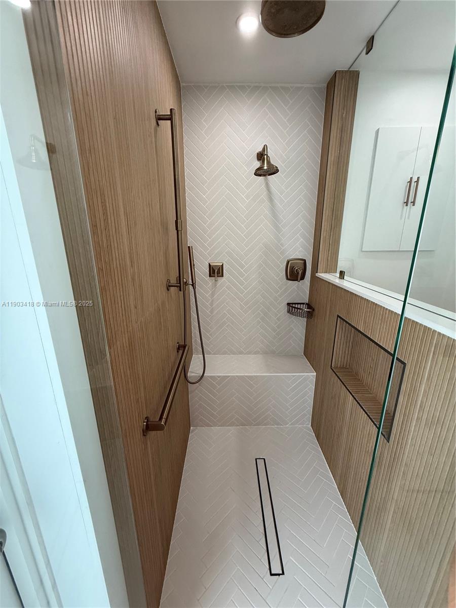 KENDALL PLACE - Residential Lease