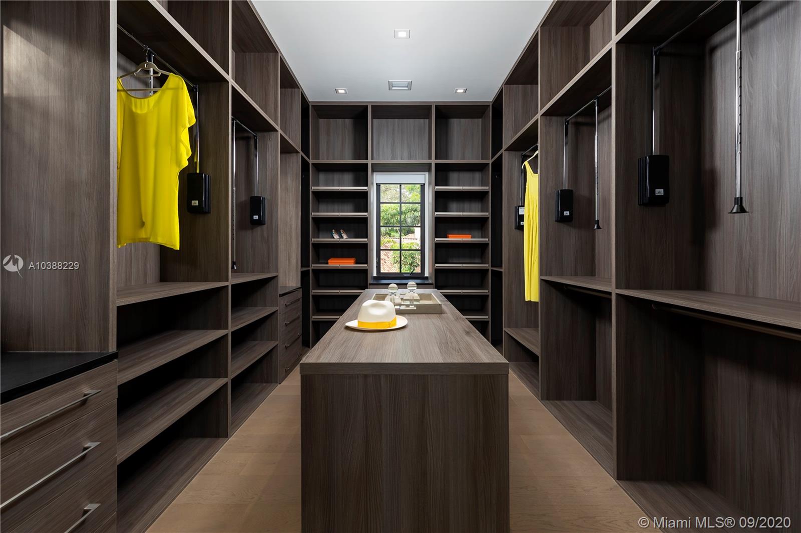 GABLES ESTS NO 4 - Residential