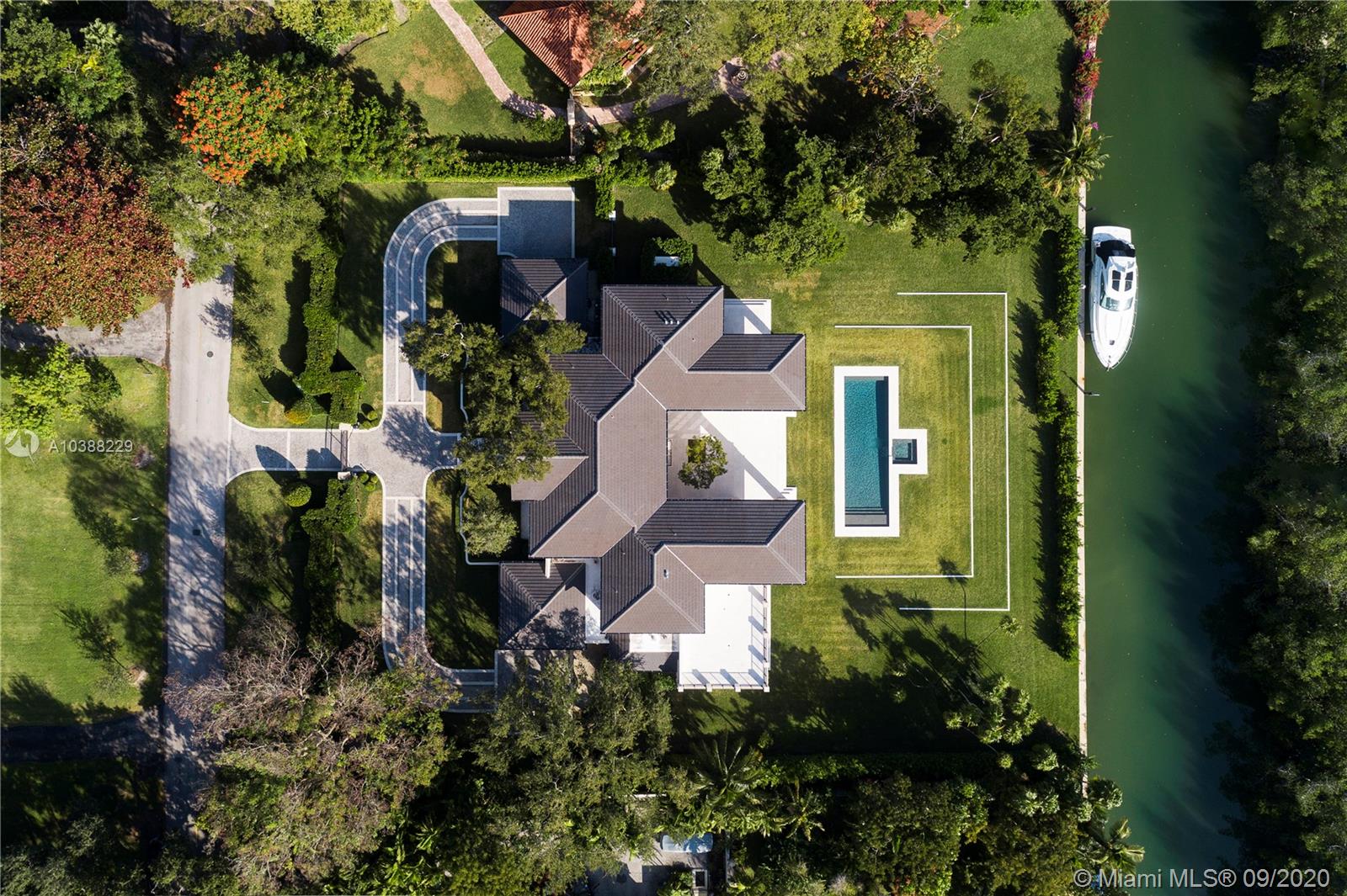 GABLES ESTS NO 4 - Residential