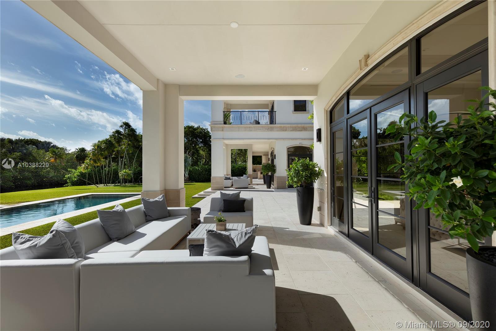 GABLES ESTS NO 4 - Residential