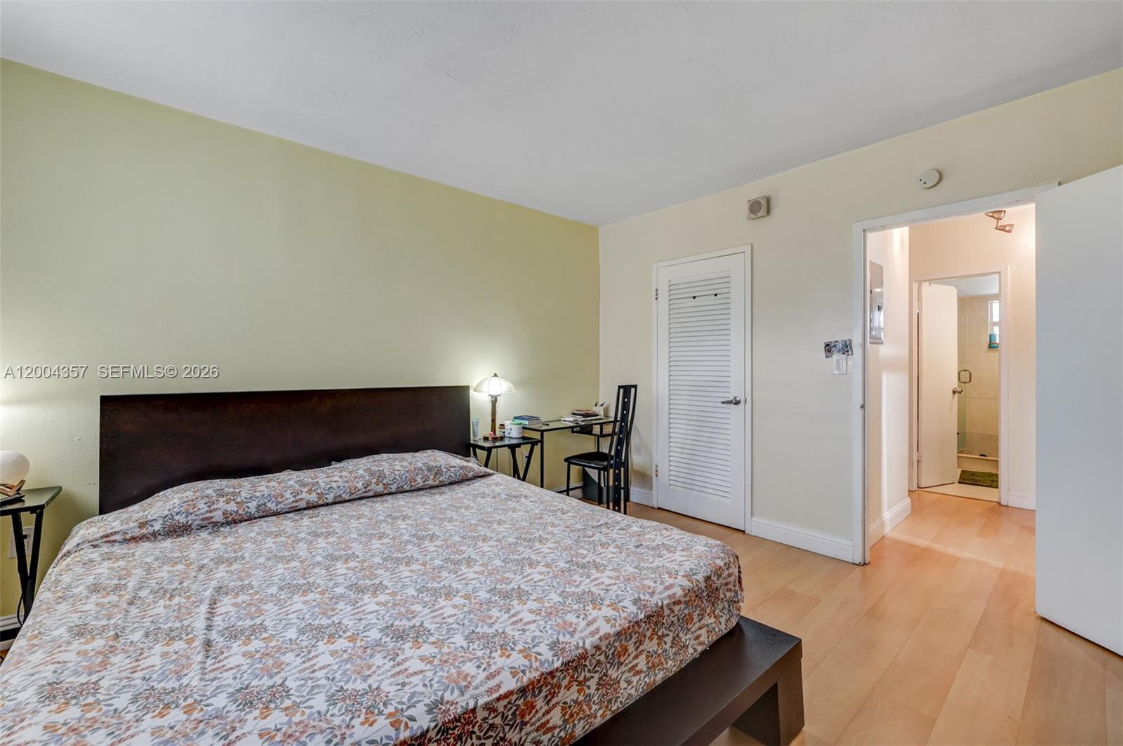 LINCOLN TOWERS CONDO - Residential Lease