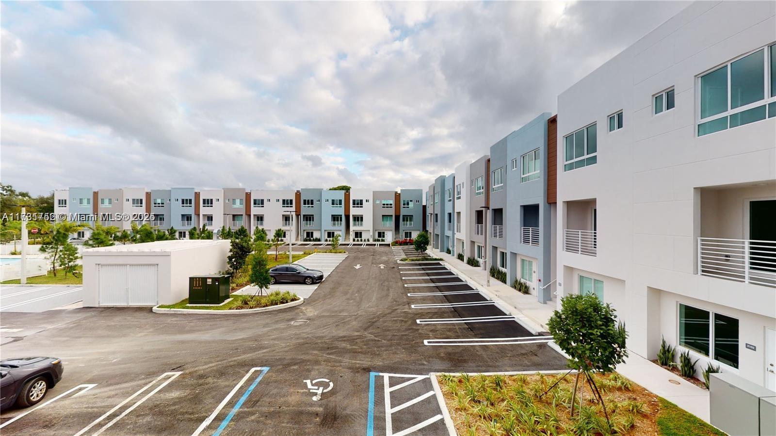 Aventura Village - Residential
