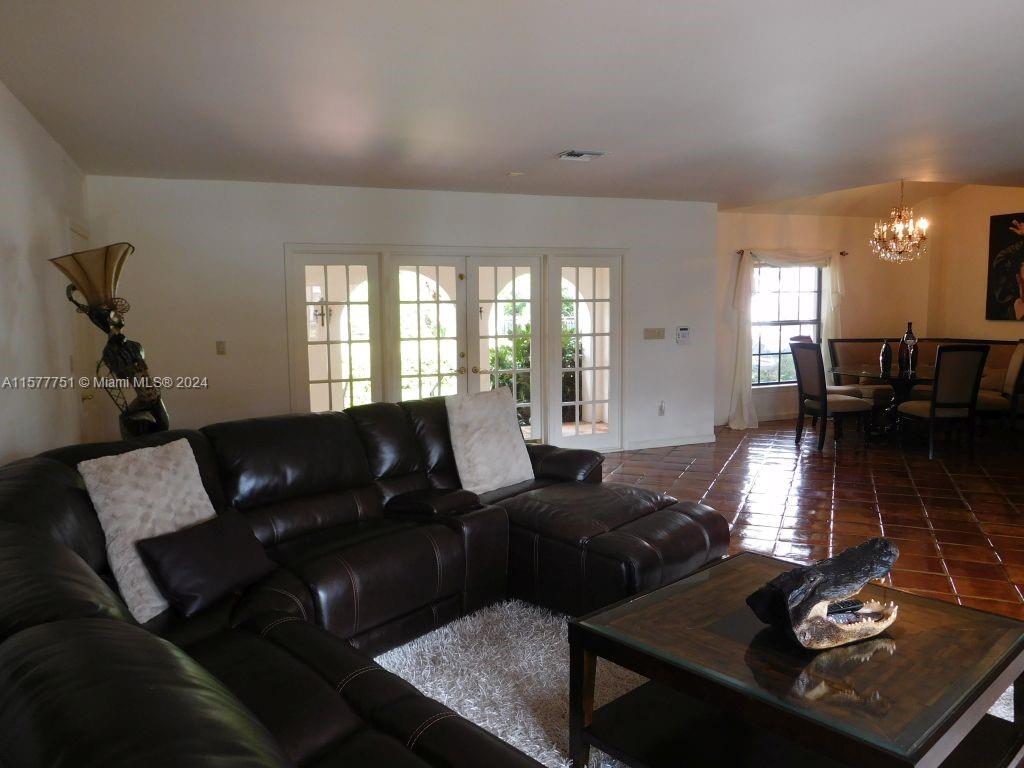 STILWELL ISLES - Residential