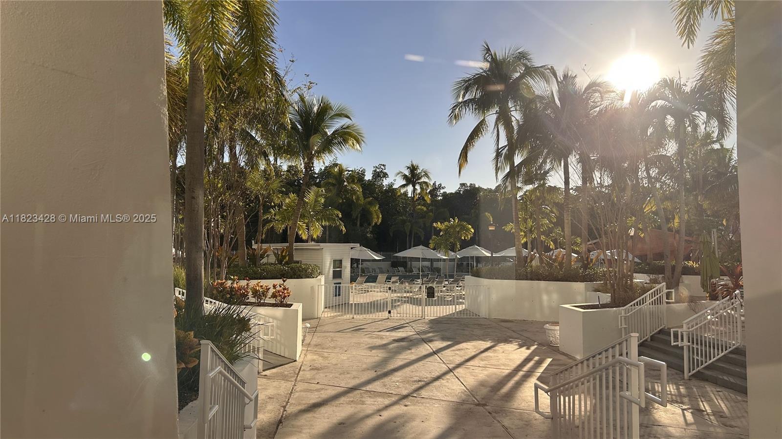 ARLEN HOUSE EAST CONDO - Residential