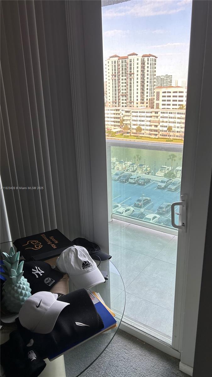 ARLEN HOUSE EAST CONDO - Residential