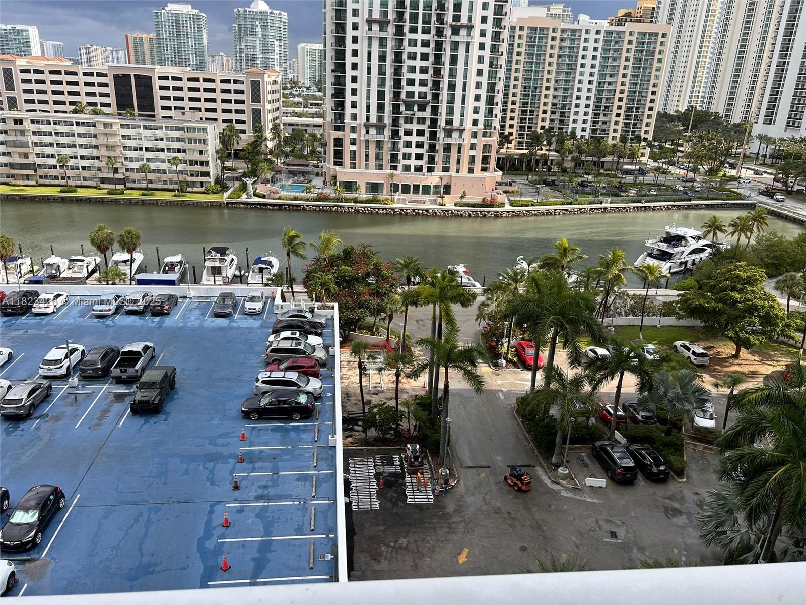 ARLEN HOUSE EAST CONDO - Residential