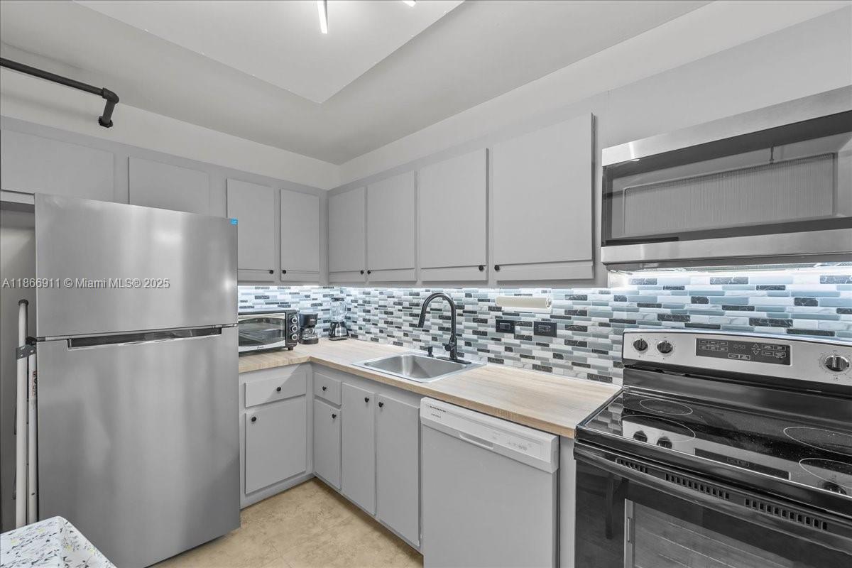 WATERVIEW CONDO - Residential