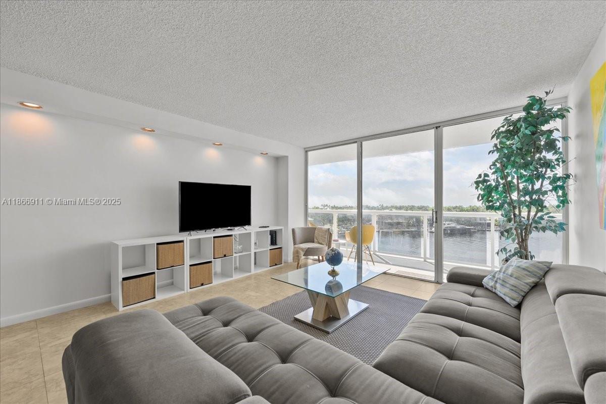 WATERVIEW CONDO - Residential