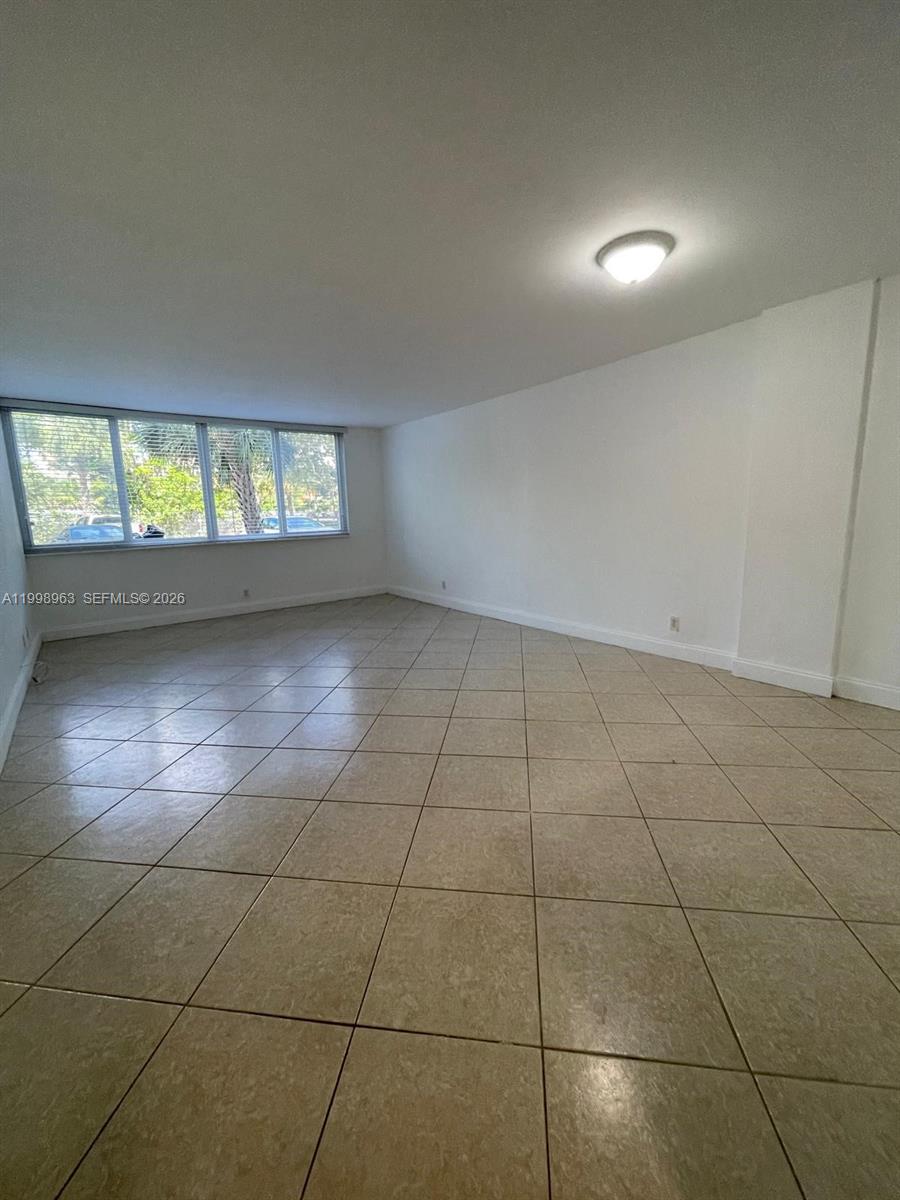9143 SW 77th Ave B105