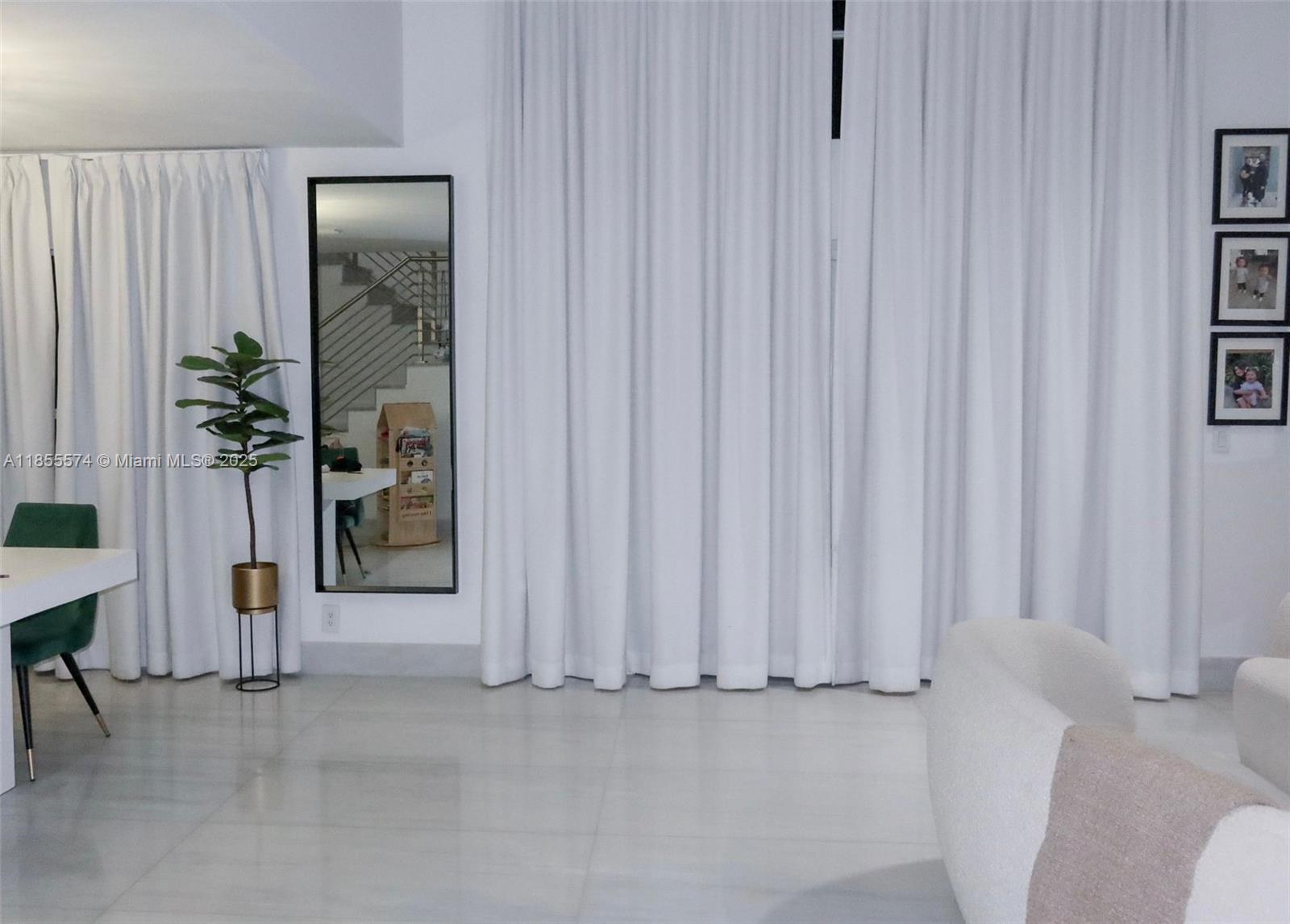 BANYAN OAKRIDGE PLAT - Residential