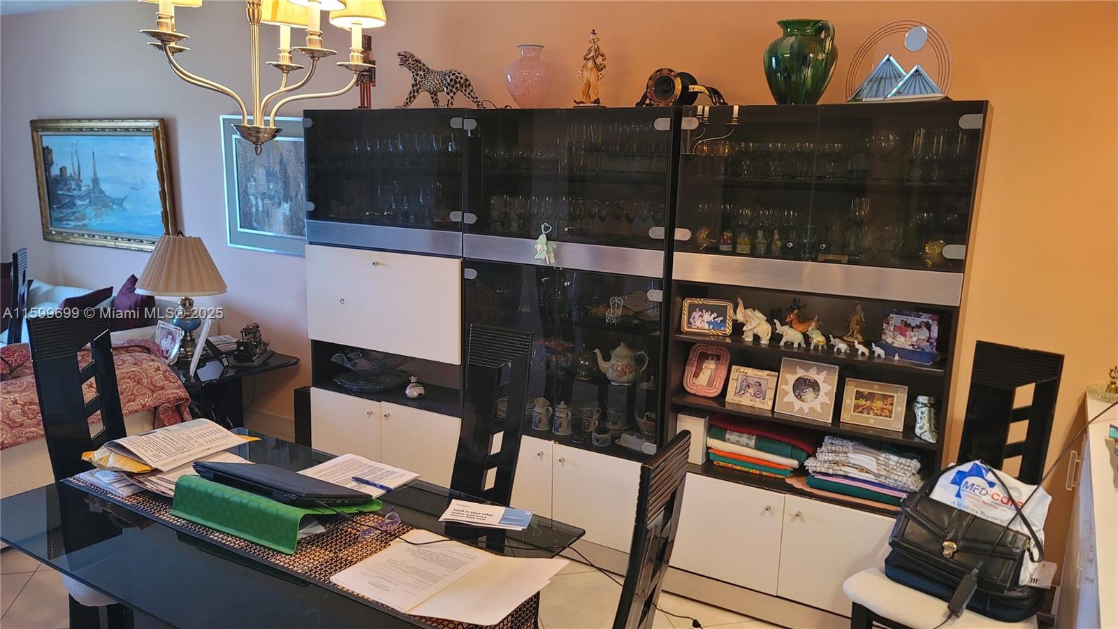 HOLLYBROOK GOLF AND - Residential