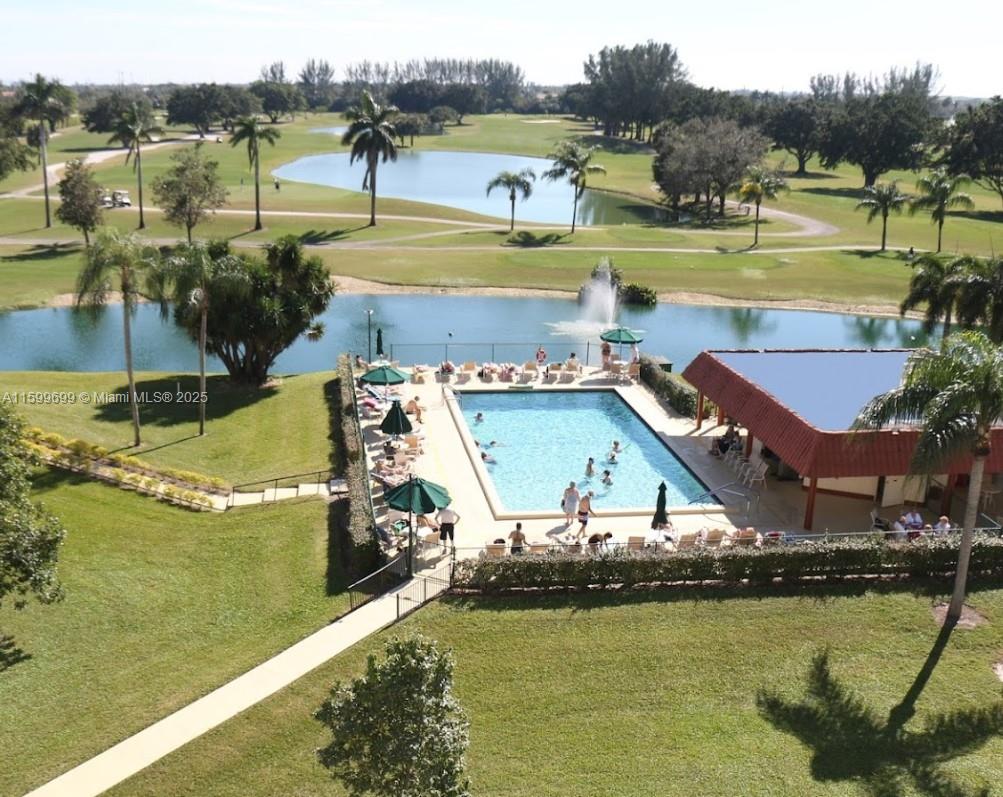 HOLLYBROOK GOLF AND - Residential