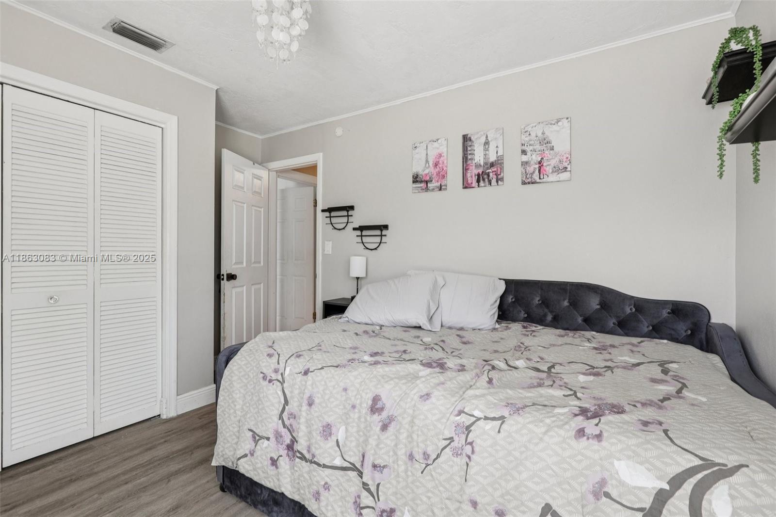 PINE LAKE SEC TWO - Residential