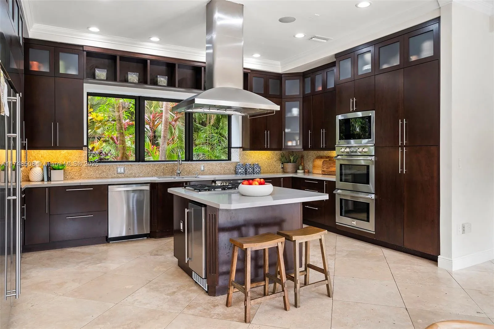 Pinecrest, Florida 33156, United States, 8 Bedrooms Bedrooms, ,8 BathroomsBathrooms,Residential,Active,1274