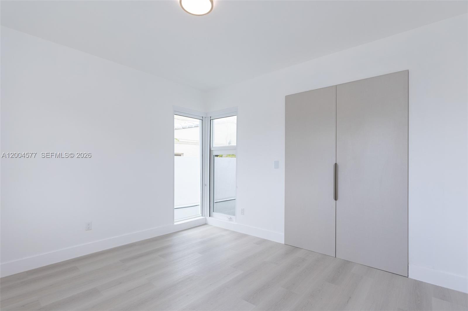 BISCAYNE POINT - Residential Lease