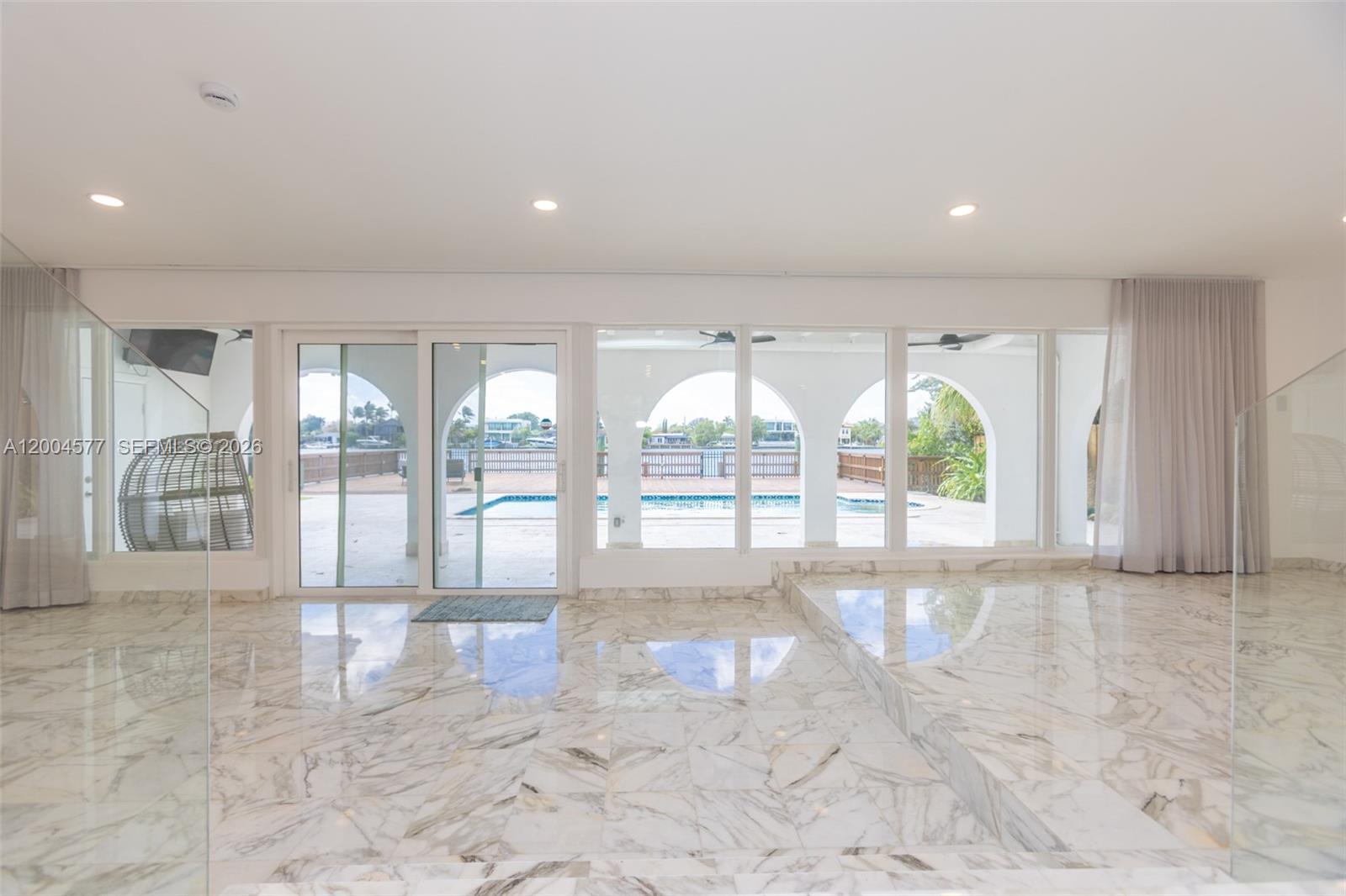 BISCAYNE POINT - Residential Lease