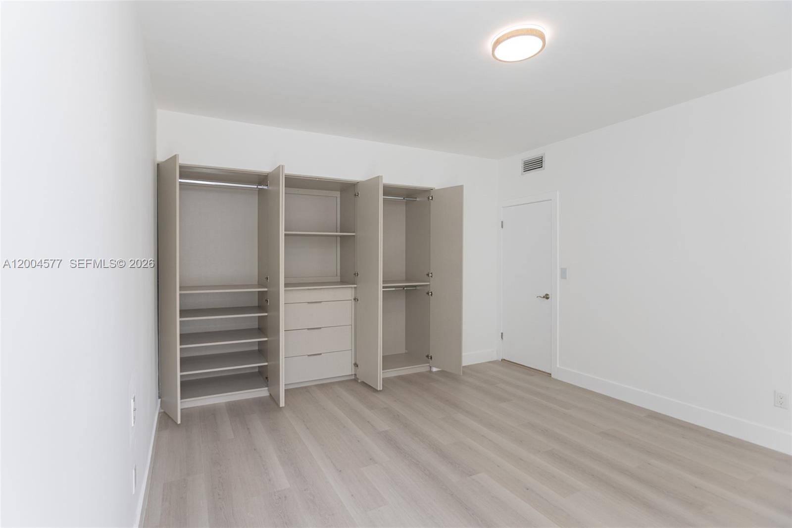 BISCAYNE POINT - Residential Lease