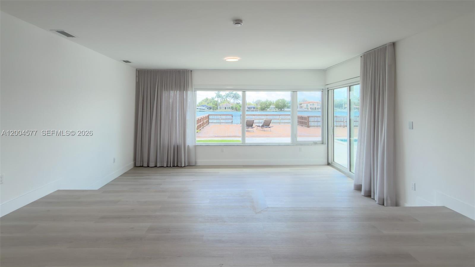 BISCAYNE POINT - Residential Lease