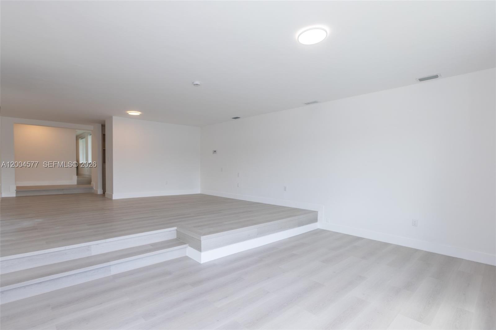 BISCAYNE POINT - Residential Lease