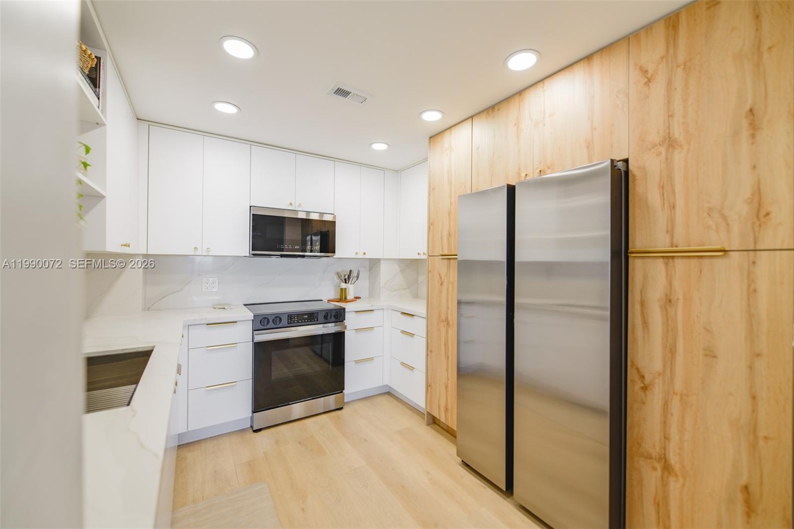 HEMISPHERES CONDO - Residential