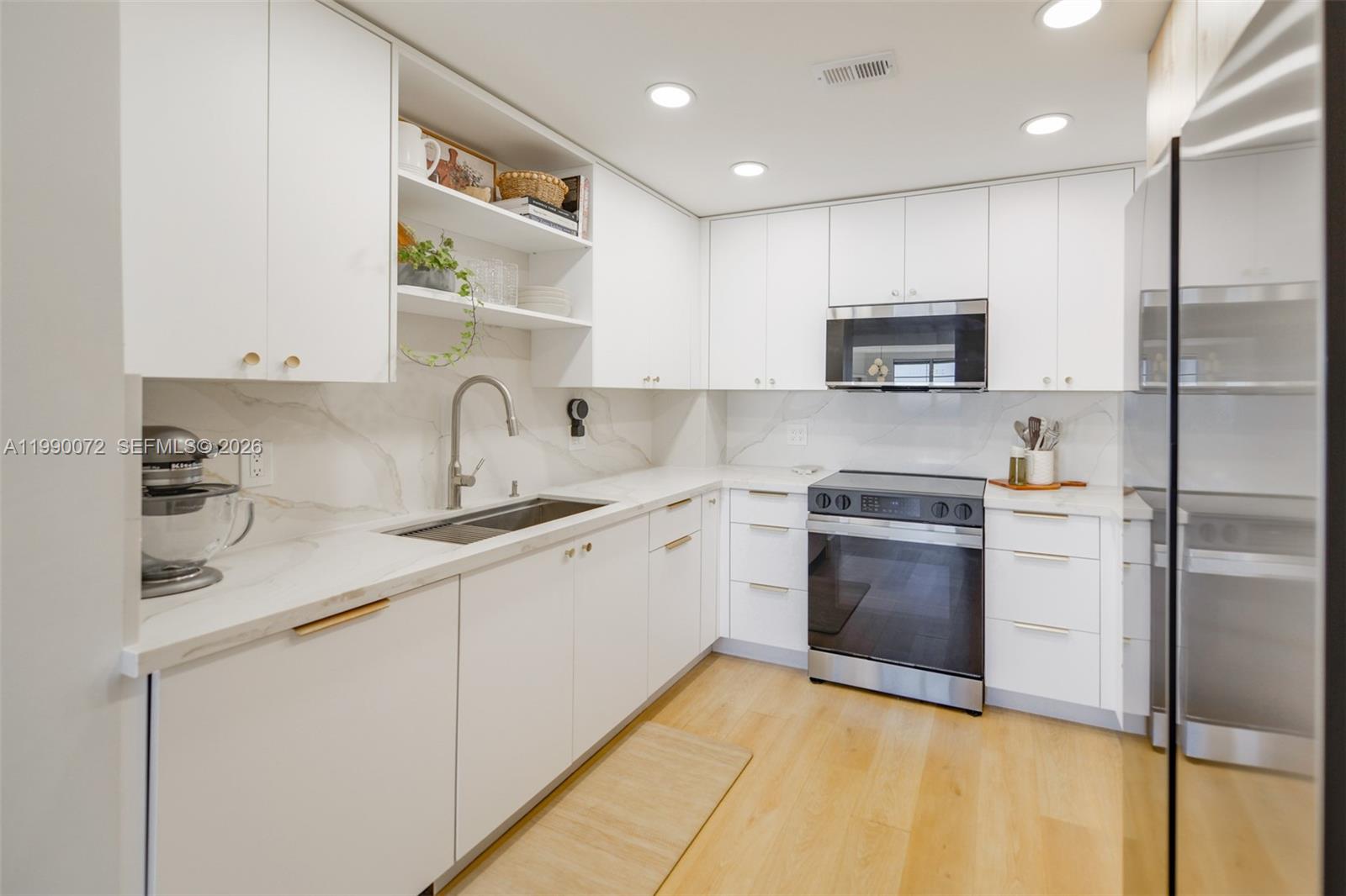 HEMISPHERES CONDO - Residential