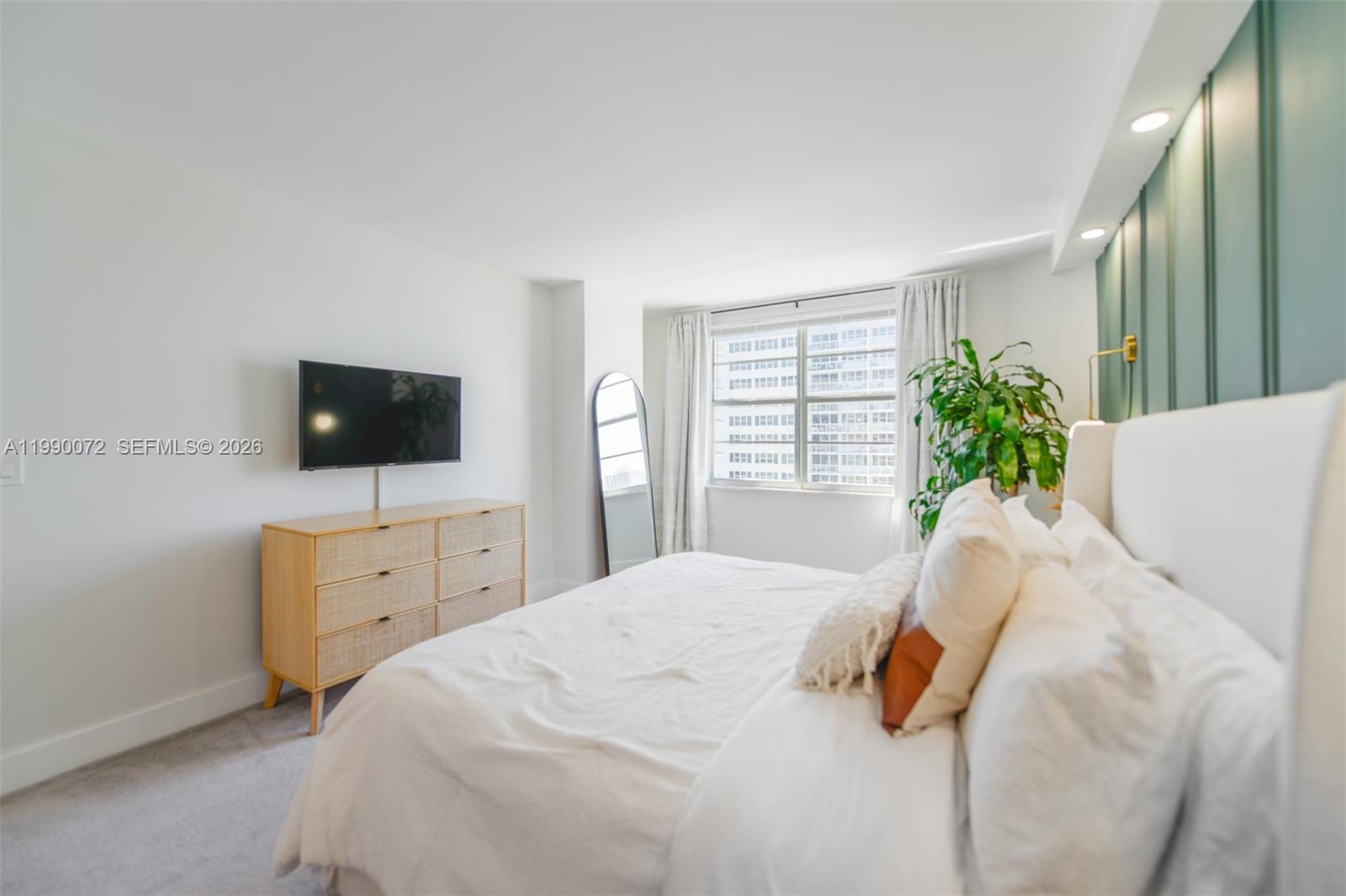 HEMISPHERES CONDO - Residential