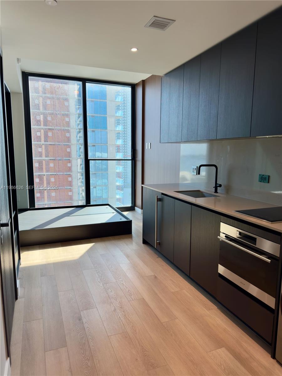 E11EVEN - Residential