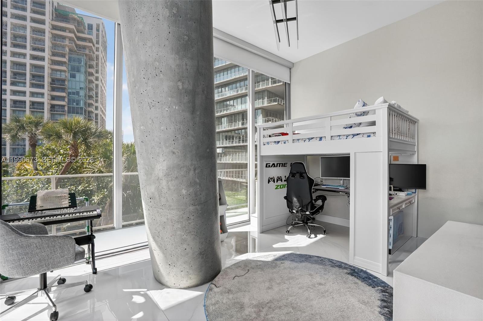 DINNER KEY - Residential