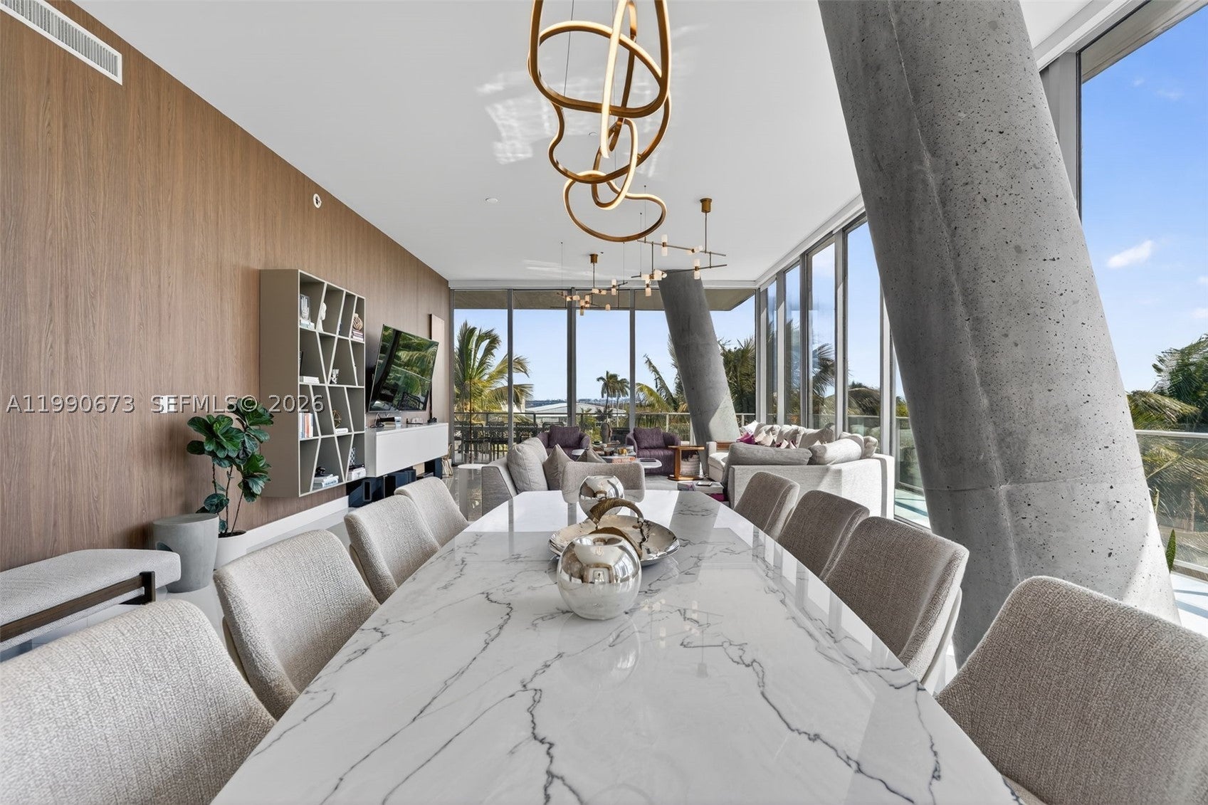 2675 S Bayshore Dr 402S