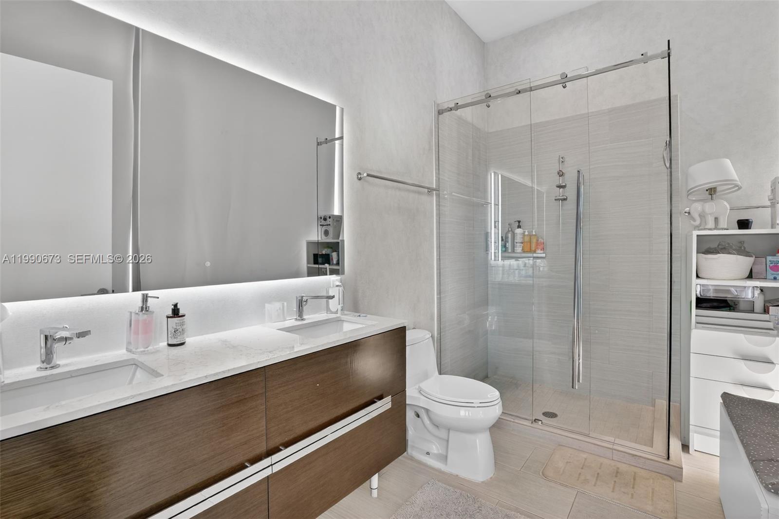 DINNER KEY - Residential