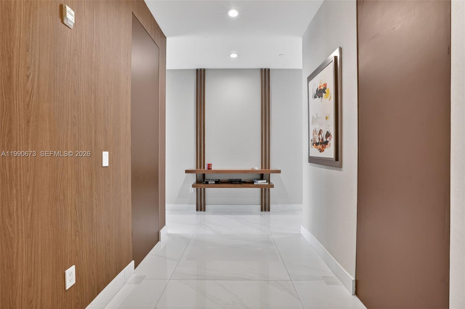 DINNER KEY - Residential