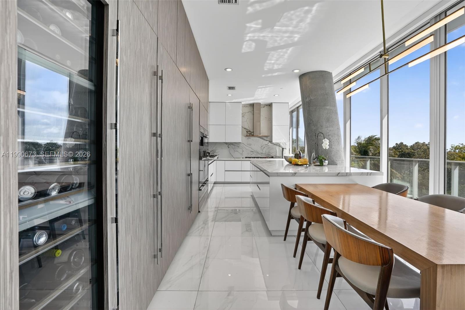 DINNER KEY - Residential