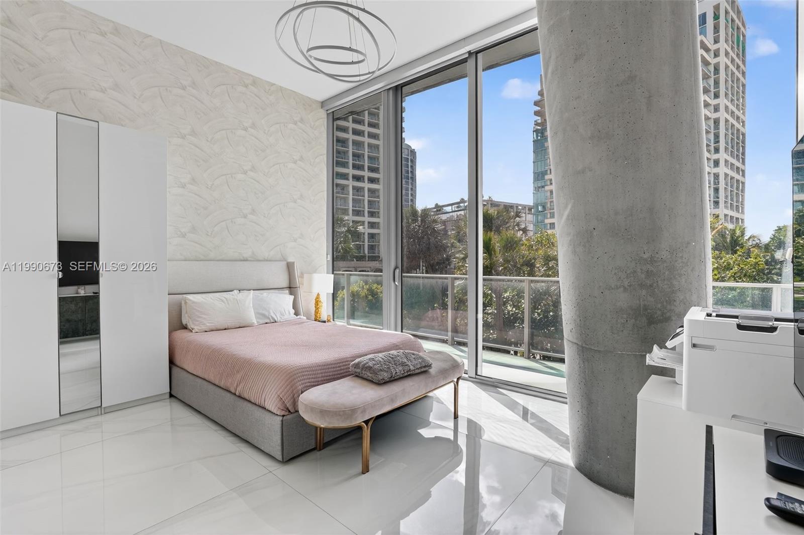 DINNER KEY - Residential