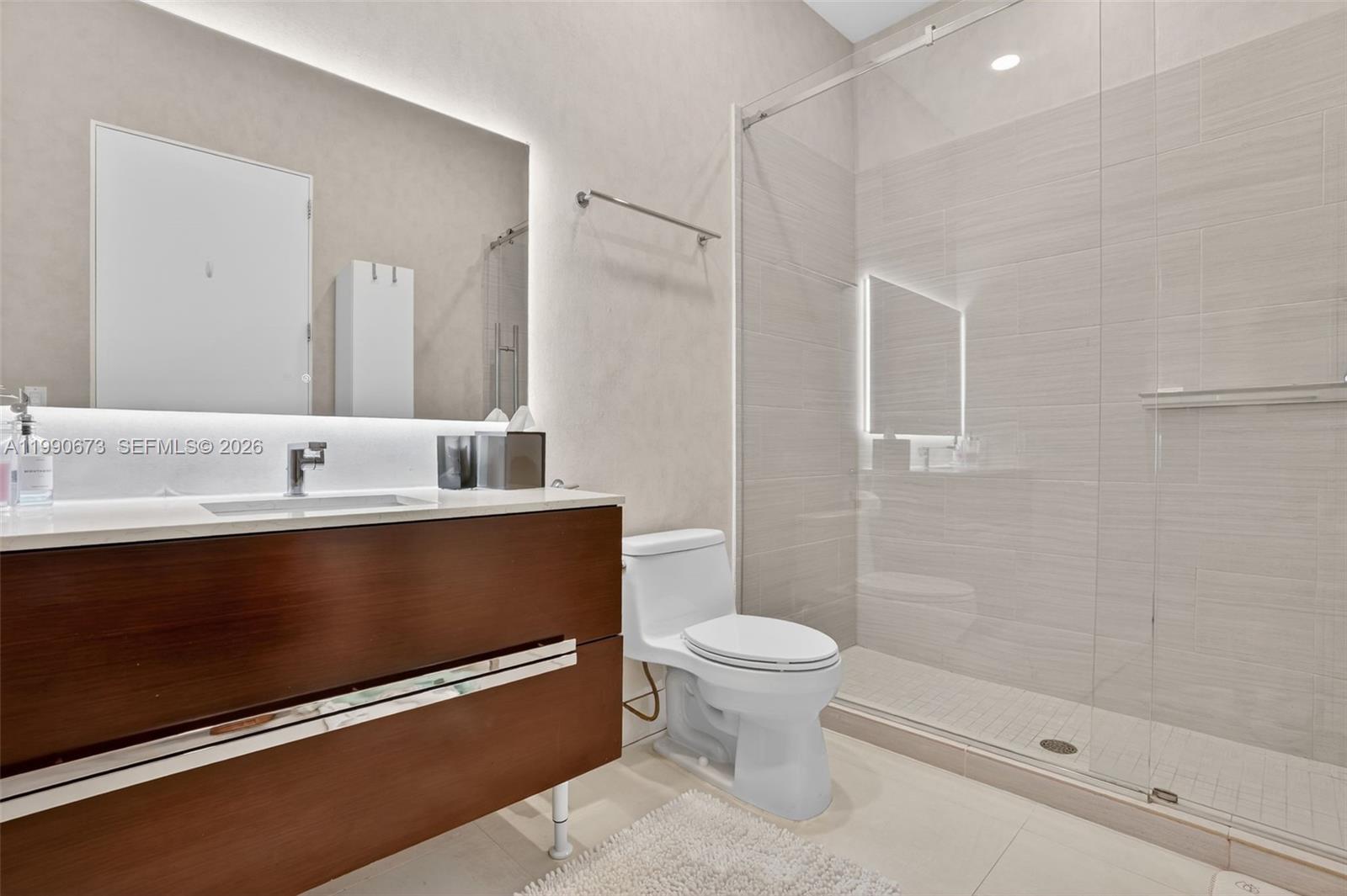 DINNER KEY - Residential