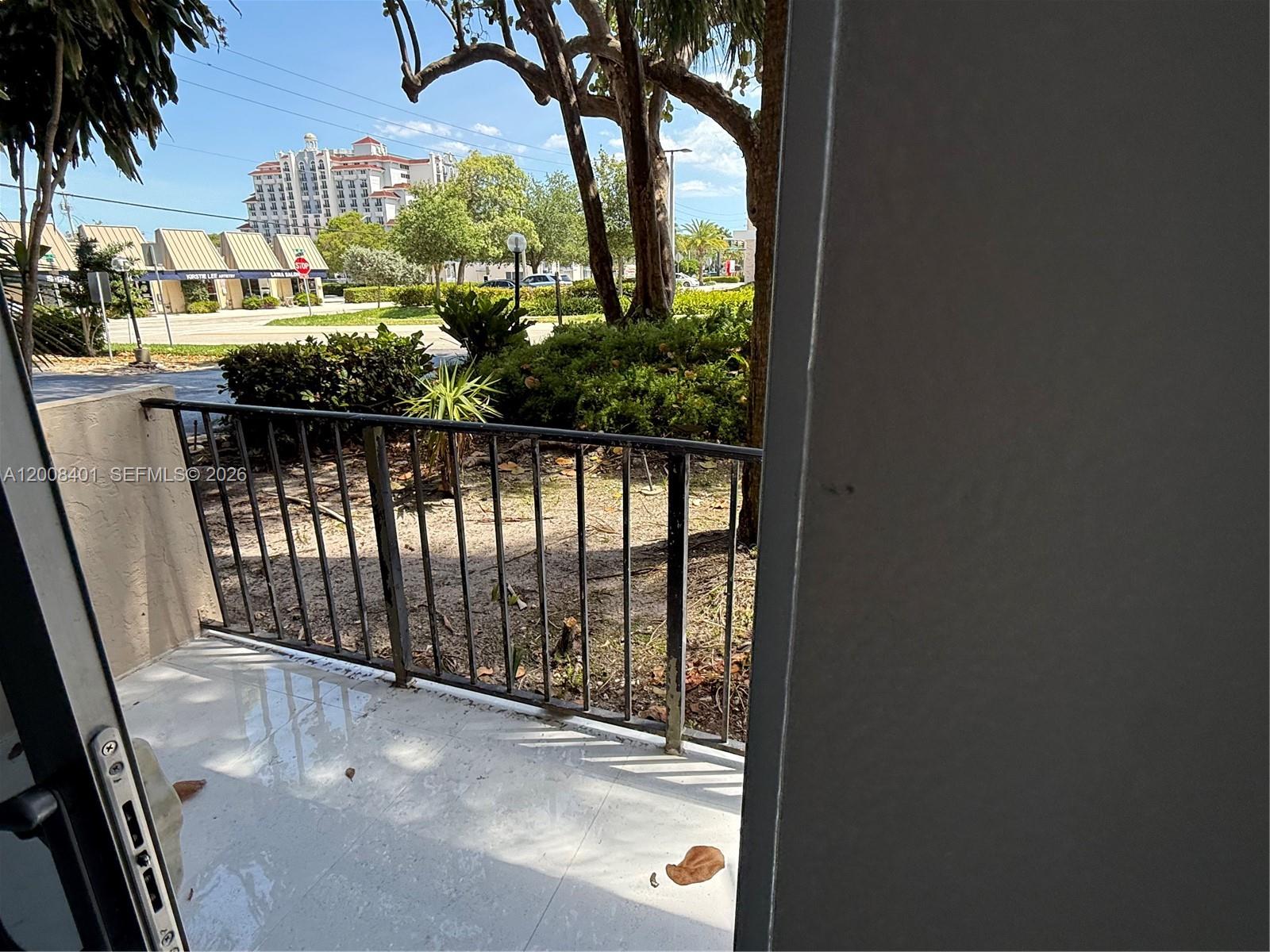 RUNAWAY BAY CONDO - Residential