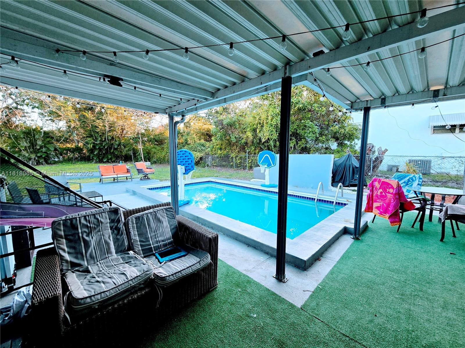 6220 Sw 26th St, Miramar, Broward County, Florida - 4 Bedrooms  
2 Bathrooms - 